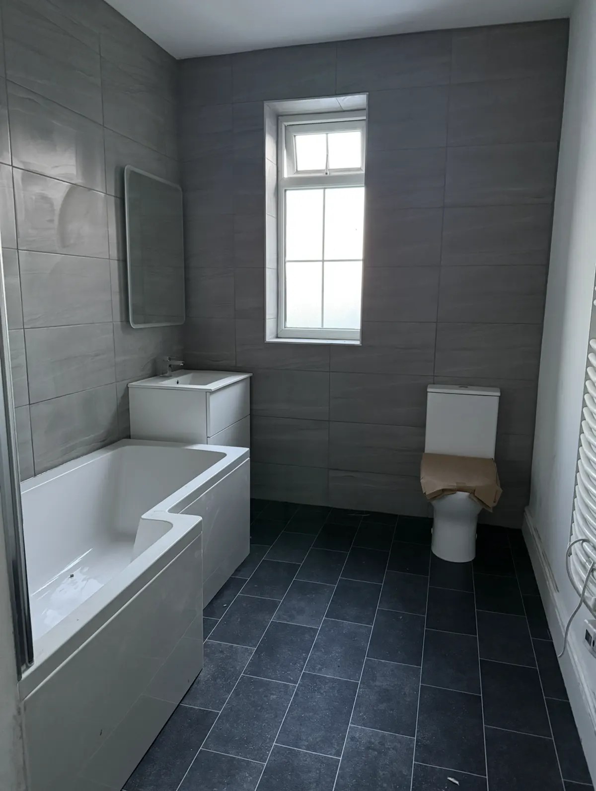 Newly refurbished bathroom in a flat managed by Rent My Block